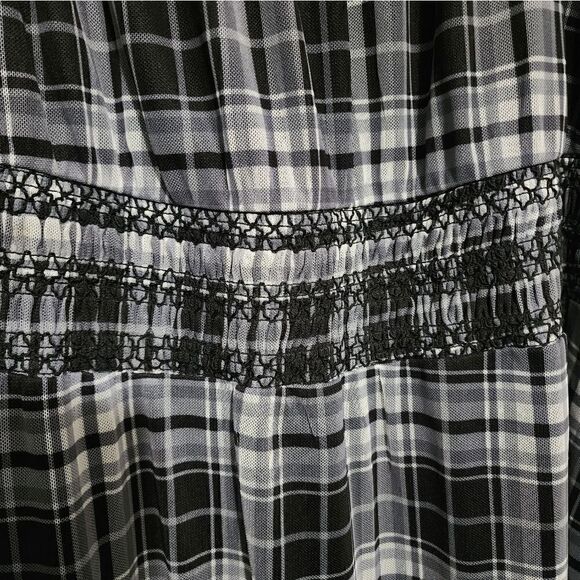 Nwt Terra & Sky Women's Plus Size Smocked Mesh Dress - Picture 7 of 11